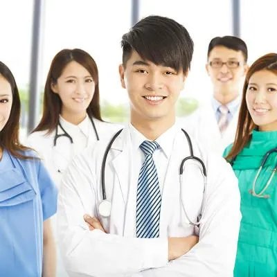 夏天脸红痒是怎么回事