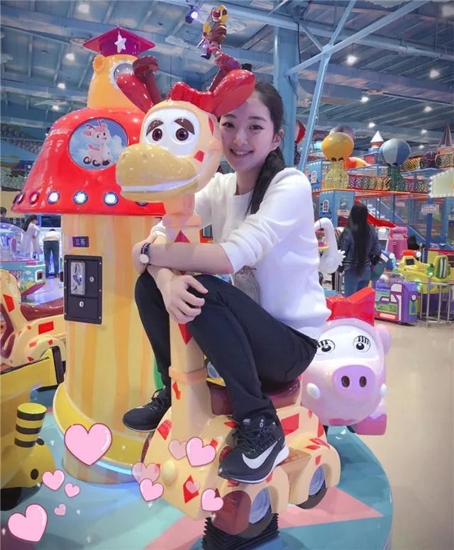 花滑女神李子君现状如何呢？