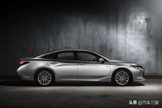 2019款的帕萨特,迈腾,和亚洲龙,该怎么选?求大家多多提些意见建议?