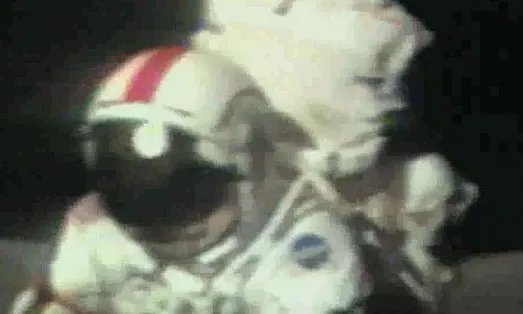 月球上的三眼女尸是怎样的？它的真相是什么？