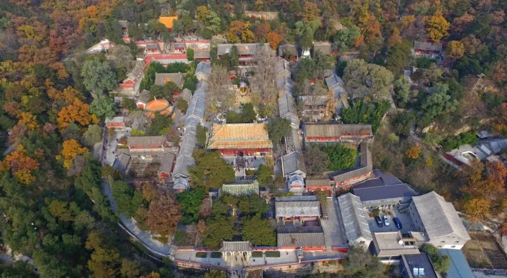 肃穆的意思是什么