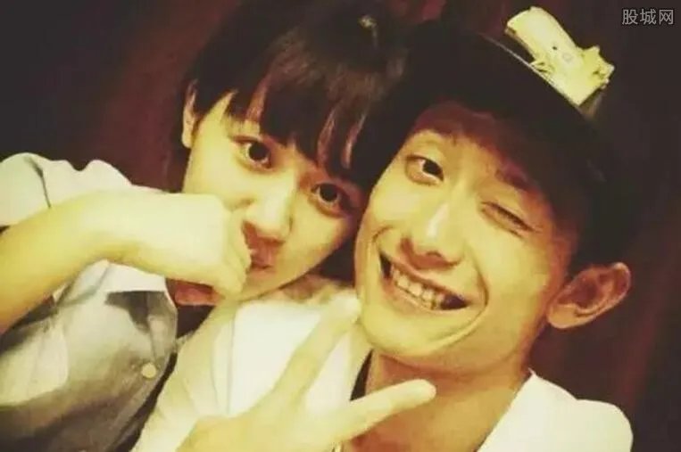 张一山杨紫狂吻图片 张一山杨紫疑似恋情曝光（图）