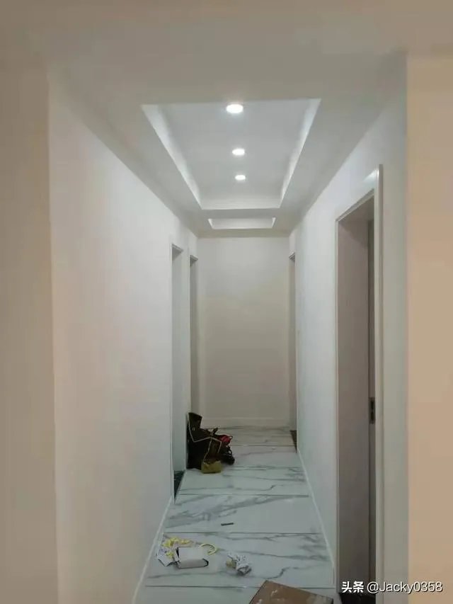 sk瓷砖和蒙娜丽莎那个好