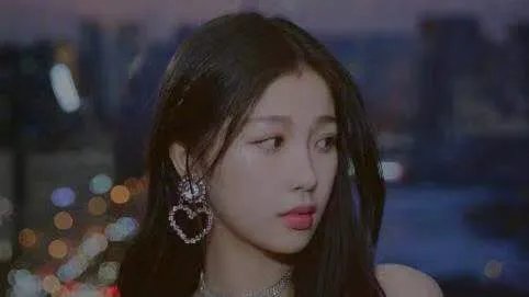 虞书欣还原顶火锅事件，整件事情究竟是如何发生的？