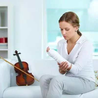  灰指甲的原因有哪些