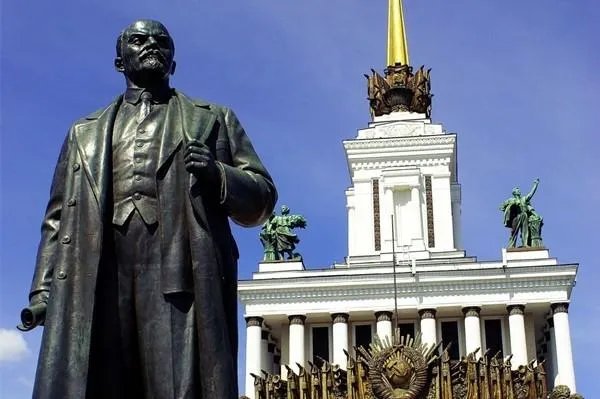 俄国三代科学家绞尽脑汁,为何保存的列宁遗体,依然只剩下10%?