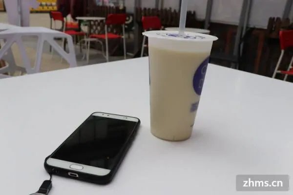 八婆婆烧仙草加盟费是多少钱？