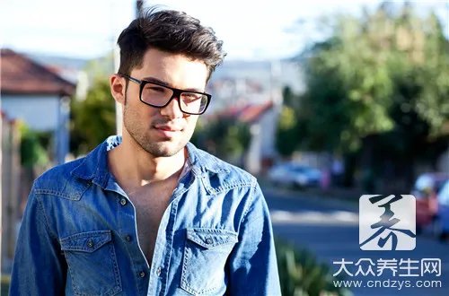 成年男性血压正常范围