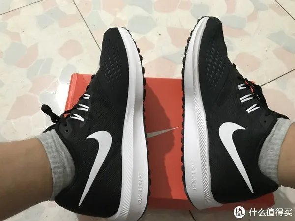 奔跑，就现在—NIKE 耐克 ZOOM WINFLO 4 跑鞋开箱