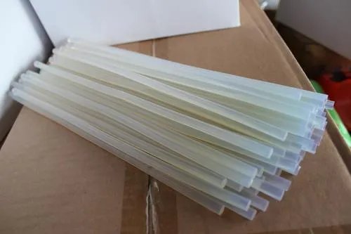 热熔胶棒怎么用