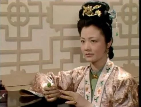 秦可卿朱怀镜关系:秦可卿为何要偷情公公贾珍?