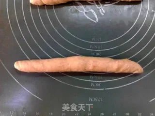 黄桃面包配法罗夫蛋奶冰激凌