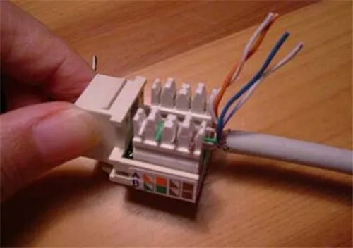 电脑插座怎么接线