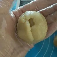 超简单的广式月饼的做法步骤图，怎么做好吃
