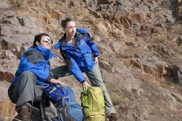 冲锋服自己洗怎么洗？