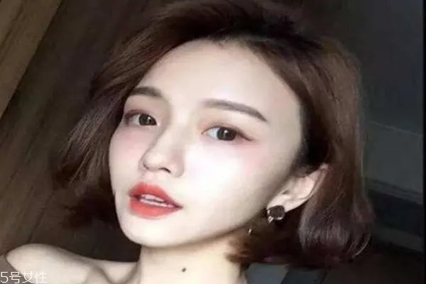 今年最流行的发型图片短发烫发 纹理烫短发图片女