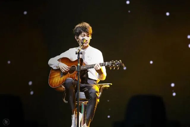 TFBOYS四周年怎么了？