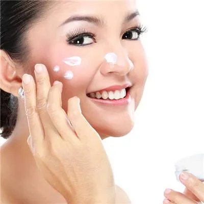 脸上长痘痘如何去除