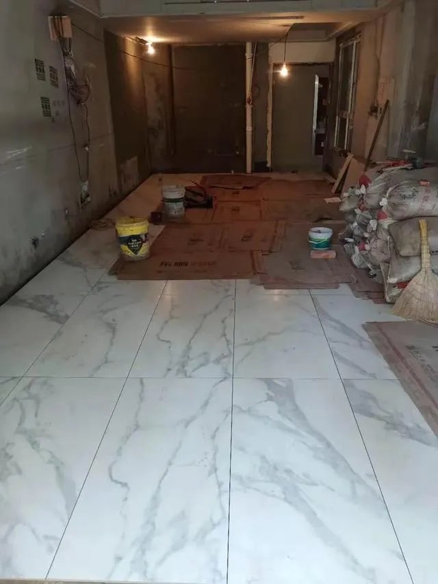 sk瓷砖和蒙娜丽莎那个好