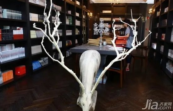 买套房子装家具 有钱就是可以任性