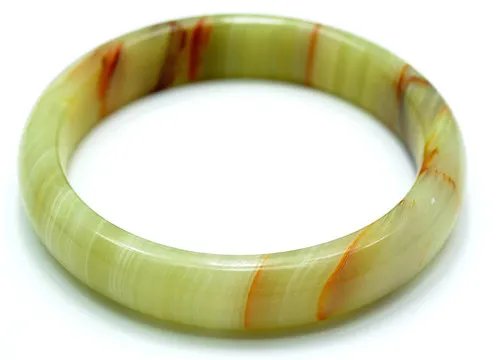 阿富汗玉手镯戴了有什么功效 阿富汗玉是什么玉