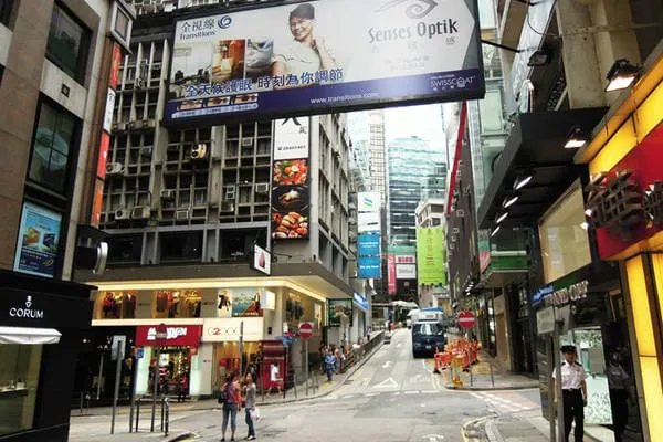 兰桂坊酒吧,在中国香港究竟是一种怎样的存在?