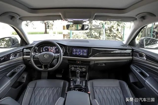 2019款的帕萨特,迈腾,和亚洲龙,该怎么选?求大家多多提些意见建议?