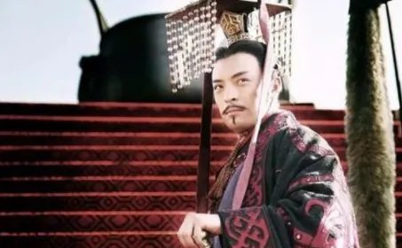 嬴驷是怎么死的？