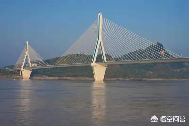宜昌和荆州哪个长江大桥多？为什么？