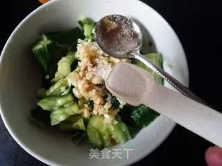 凉拌黄瓜