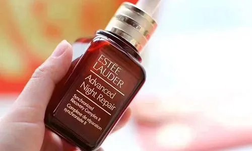 雅斯兰黛小棕瓶适合多大年龄