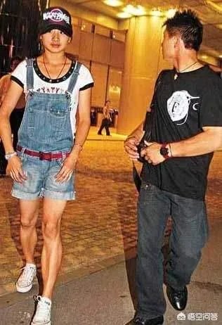 你如何看待何雯娜、陈一冰事件?