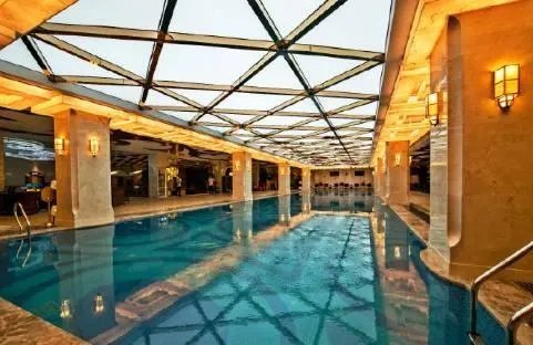 武汉市最好的洗浴中心是哪家？