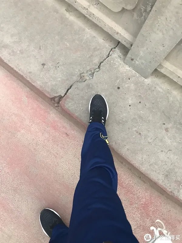 奔跑，就现在—NIKE 耐克 ZOOM WINFLO 4 跑鞋开箱