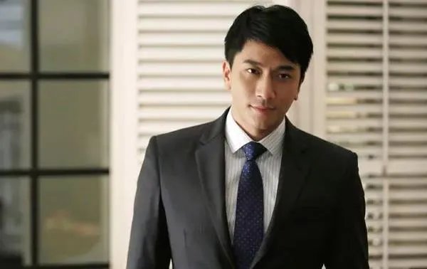 吴卓羲的女朋友是谁,吴卓羲为什么不火