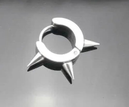 男士耳钉的戴法 男士左耳戴耳钉的寓意