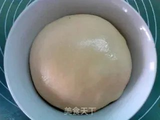 黄桃面包配法罗夫蛋奶冰激凌