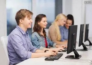 西班牙将试行四天工作制，你认为一周的工作日在多少天比较合适？