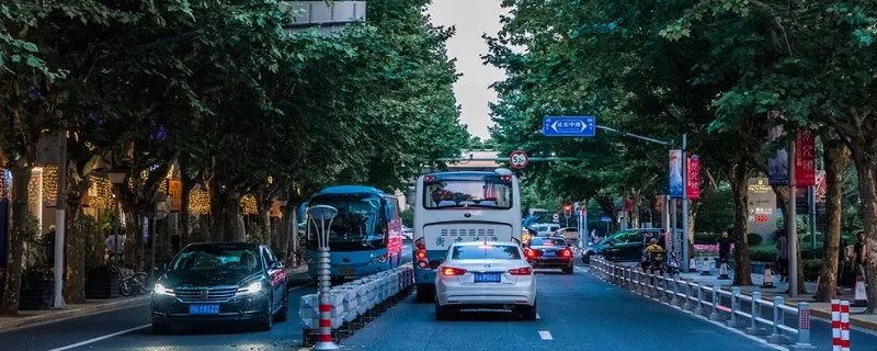 黄牌和蓝牌的区别 黄牌和蓝牌如何区分