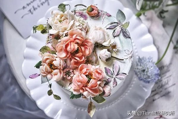 淡奶油怎么打发能让它更稳定更细腻些?