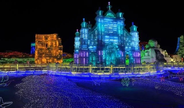 哈尔滨的冰雪大世界值得去吗？