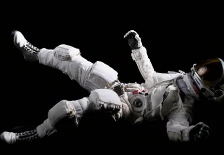 神舟十四号载人飞船发射成功了，航天员在进空间站之前该注意什么？