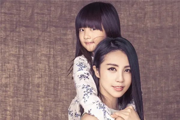 孙莉个人资料图片 黄磊的老婆和多多的妈妈