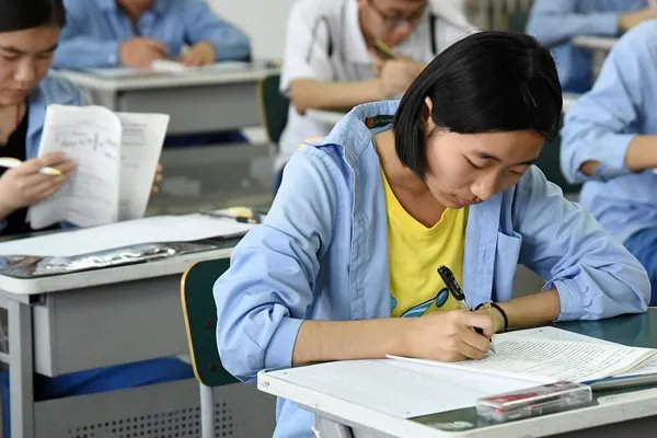 中级经济师2021年报名和考试时间是多久？