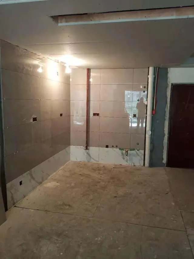 sk瓷砖和蒙娜丽莎那个好