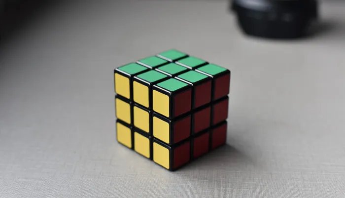 初学者使用的魔方口诀 初学者魔方口诀