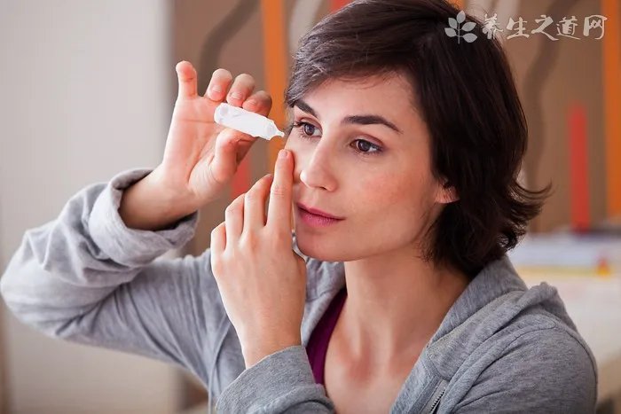 如何配近视眼镜