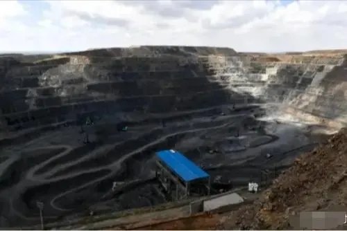 世界最大稀土矿60多年一直被当铁矿挖,具体是什么情况?