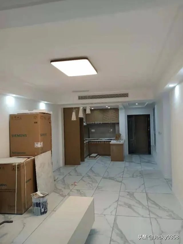 sk瓷砖和蒙娜丽莎那个好