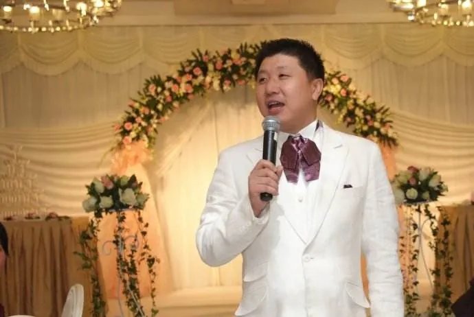 2018婚礼主持词简短版  婚礼主持词怎么说更好